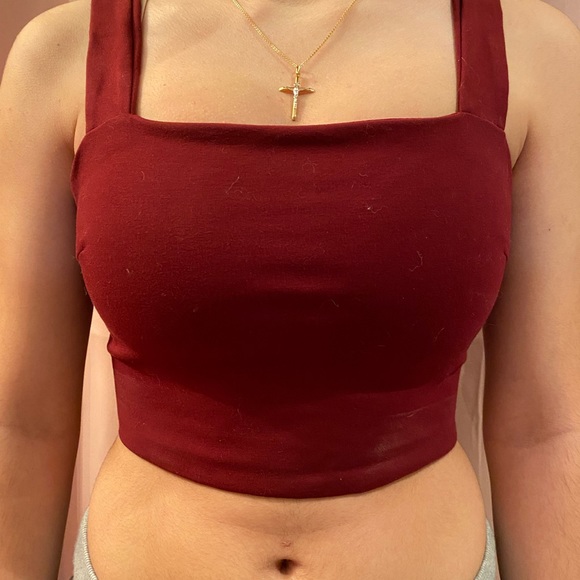Burgundy crop top - Picture 1 of 2